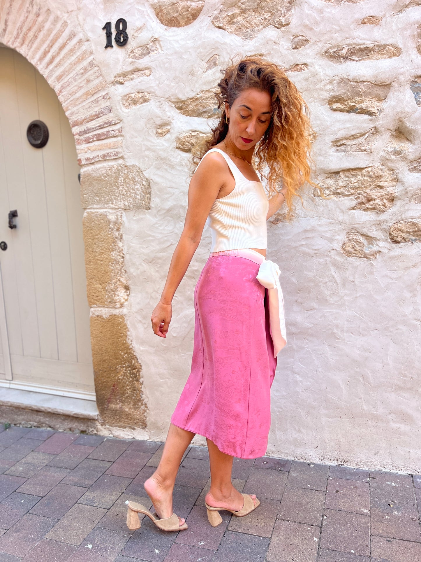Sakura – Falda de seda hecha de kimono rosa hecha a mano