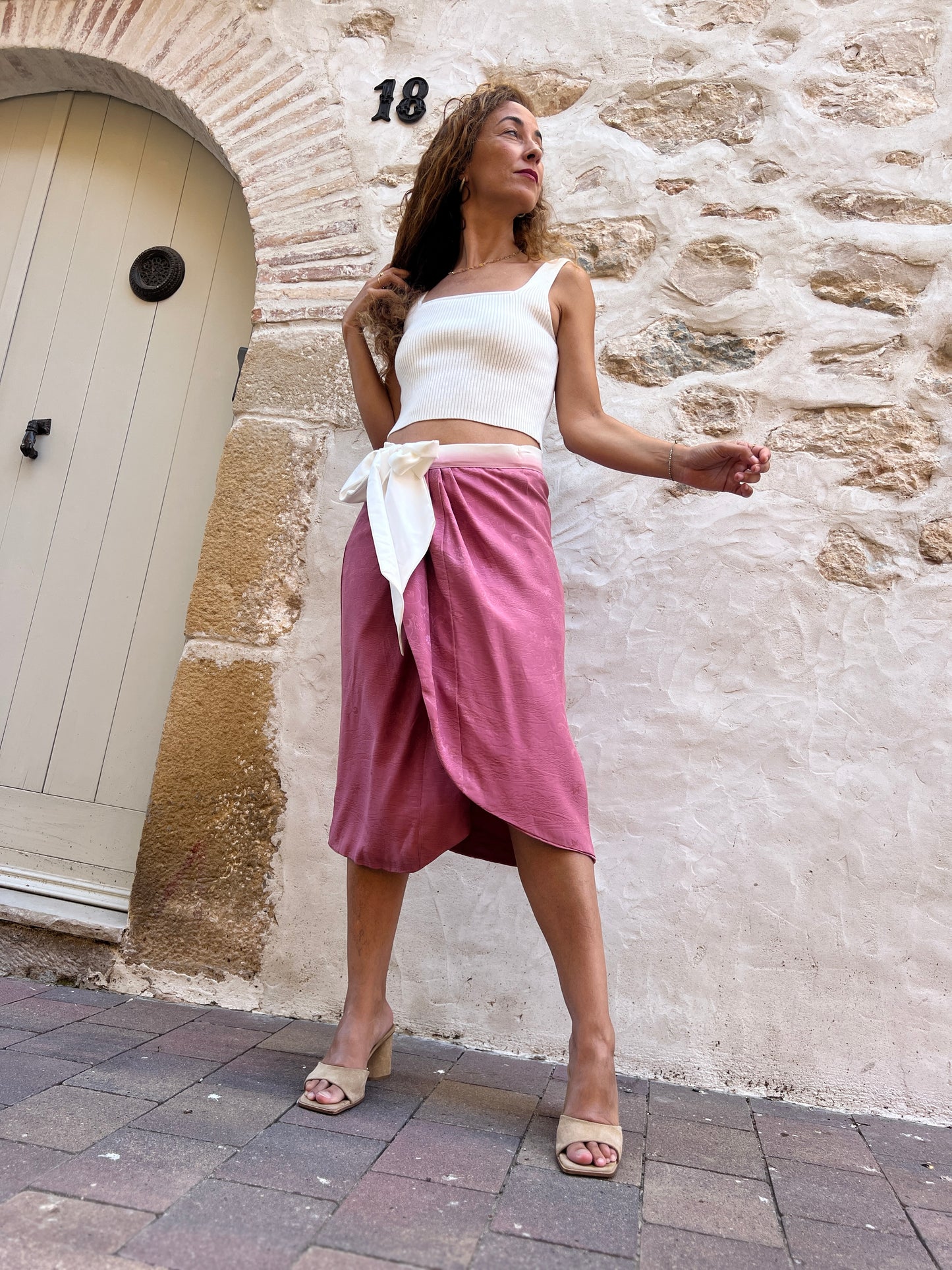 Sakura – Falda de seda hecha de kimono rosa hecha a mano