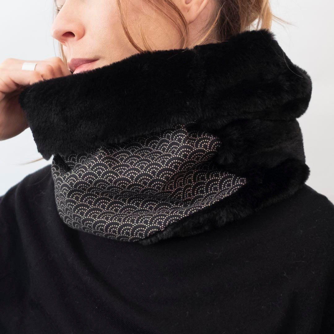 Waves Winter Black Fur