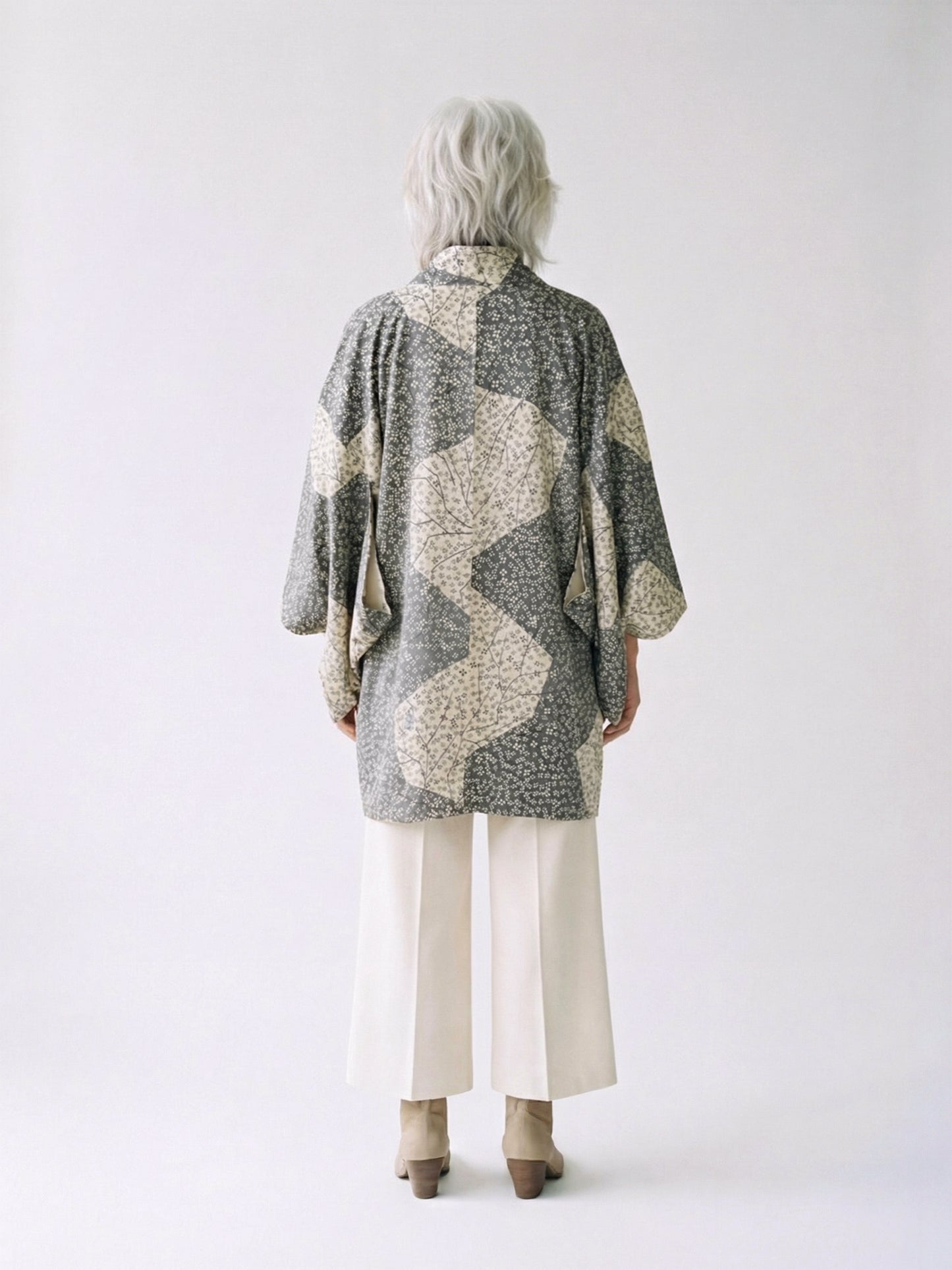 Kimono Jacket Grey Blossom