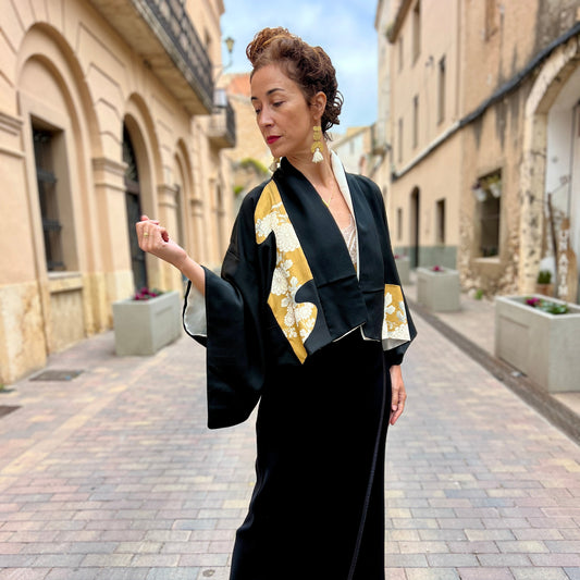Kimono short Jacket Golden flowers